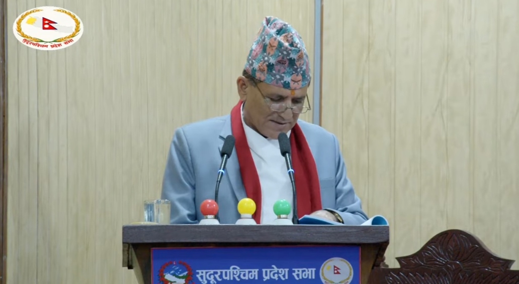 सुदूरपश्चिम प्रदेश सरकारले मध्यरातमा ल्यायो ३७ अर्बको बजेट, प्रतिपक्षी दलले गरे बहिस्कार